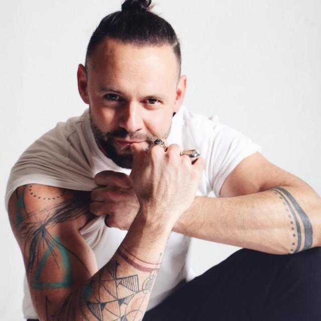 MIKAEL (guest TONYA GRAVES)