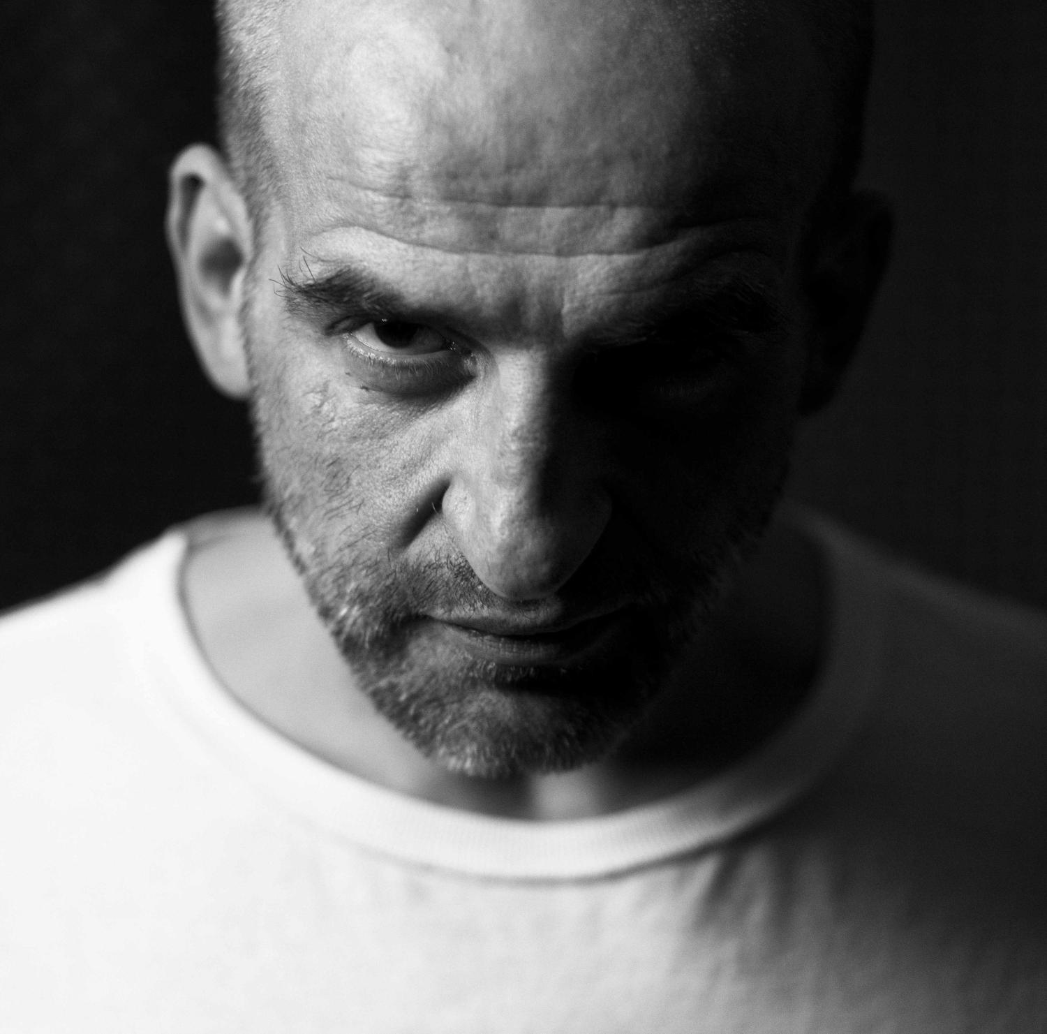 MIKE VÄTH