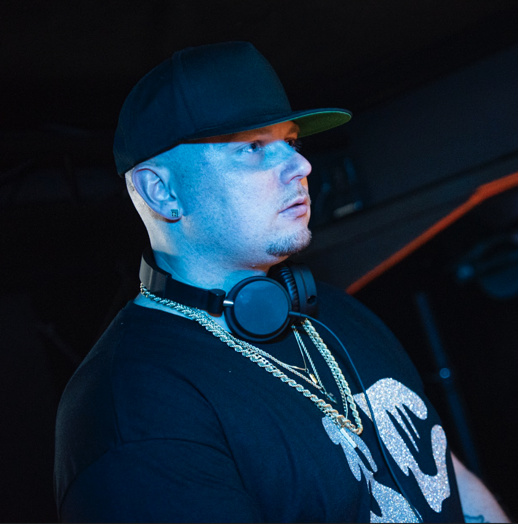 DJ DOEMIXXX